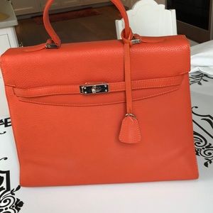 Large Kelly Style Handbag.